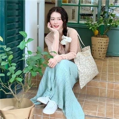 费家有女